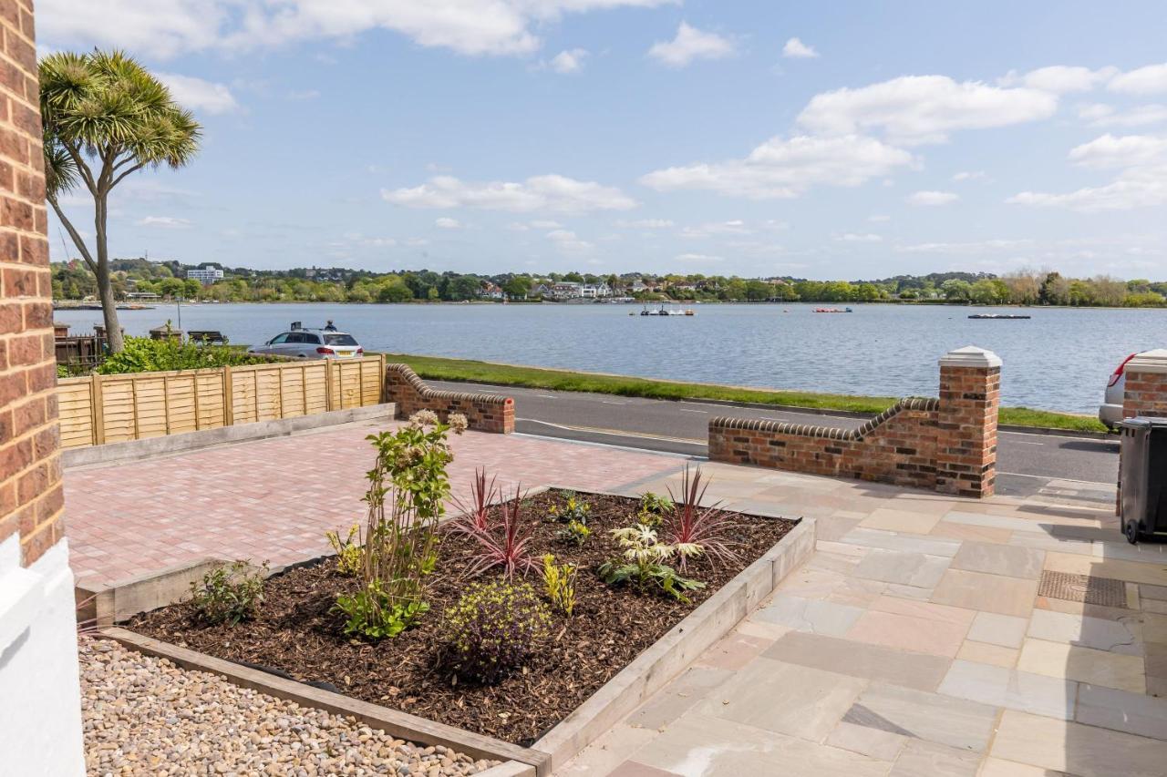 Park Lake View Пул Екстериор снимка